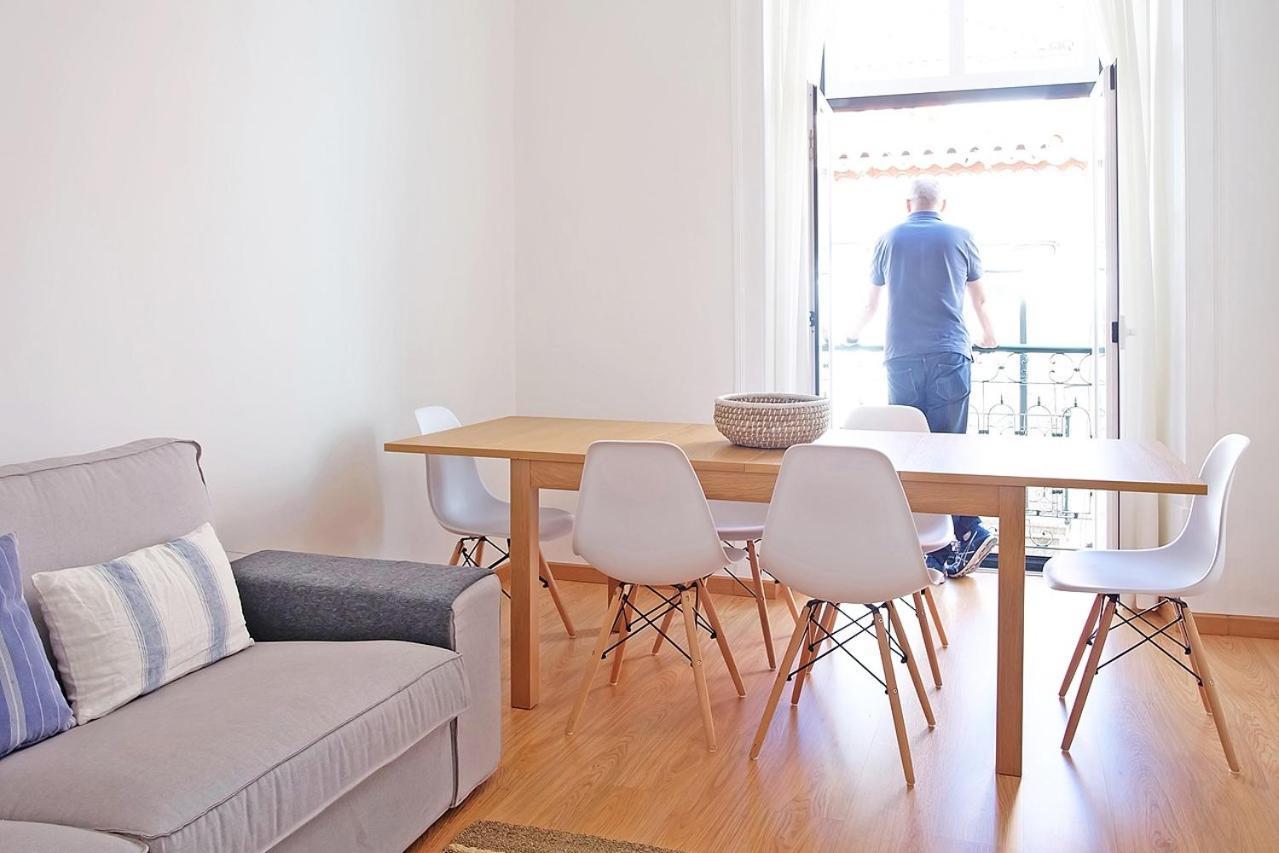 Bh1 4Br In Heart Of Bohemian Bairro Alto Apartment Lisbon Luaran gambar